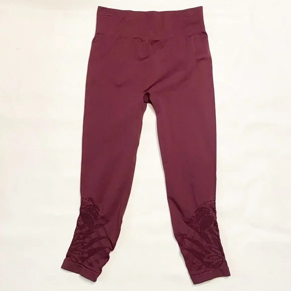 American Eagle Outfitters Aerie Maroon Cropped Leggings Floral Laser Cut medium - Picture 11 of 13